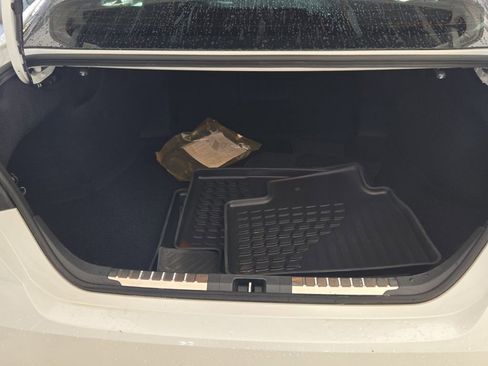 Used 2025 Toyota Camry XSE FWD image 12