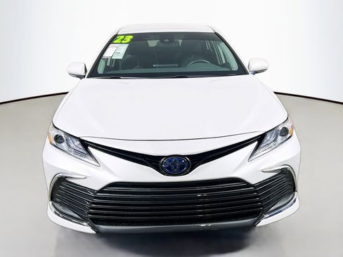 Used 2023 Toyota Camry XLE image 11