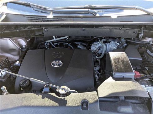 Used 2018 Toyota Highlander Limited Platinum image 23