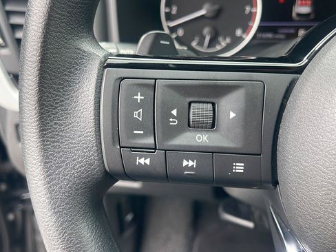 Used 2023 Nissan Rogue SV FWD image 19