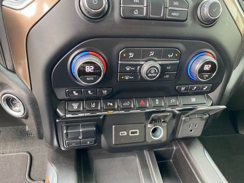 Used 2021 Chevrolet Silverado 2500 High Country image 25