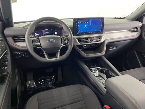 Used 2025 Ford Explorer ST-Line AWD/4WD image 18
