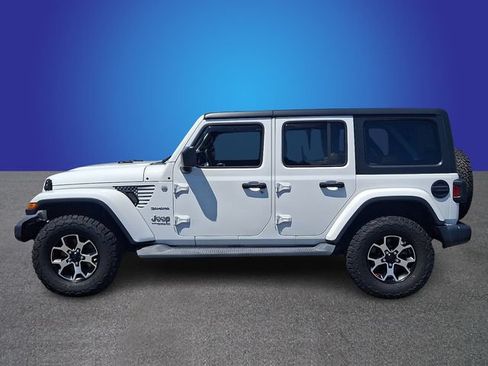 Used 2018 Jeep Wrangler Unlimited Sahara AWD/4WD image 7