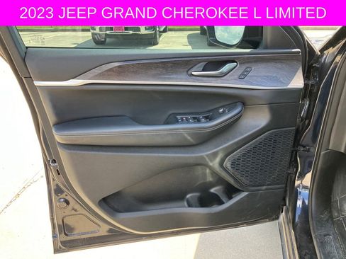 Used 2023 Jeep Grand Cherokee L Limited RWD image 23
