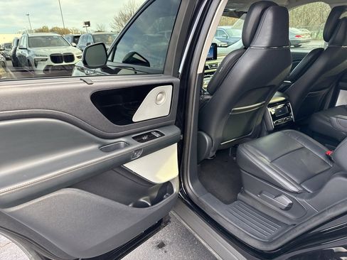 Used 2025 Lincoln Aviator Reserve w/ Equipment Group 201A image 16