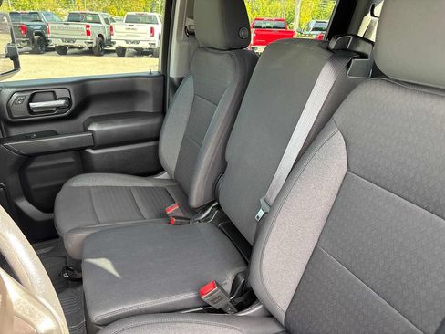 Used 2025 GMC Sierra 2500 Pro w/ 1SA Pro Safety Plus Package AWD/4WD image 18
