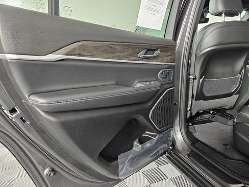 New 2026 Jeep Grand Cherokee L Limited w/ Limited Altitude Package image 33