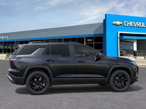 New 2026 Chevrolet Equinox LT w/ Midnight Edition image 5