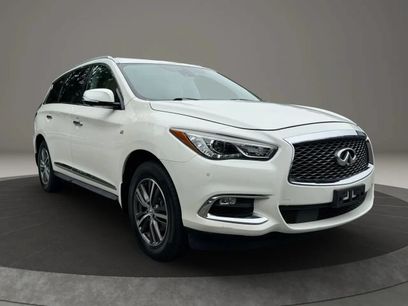 Used 2019 INFINITI QX60 Luxe w/ Essential Package