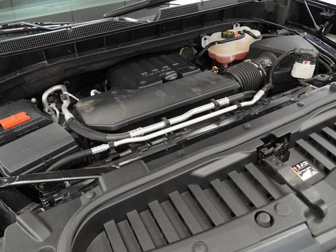 Used 2023 Chevrolet Silverado 1500 LT AWD/4WD image 46