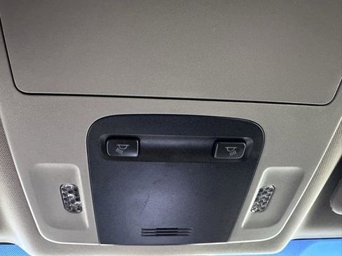 Used 2018 Toyota Camry SE image 30