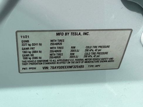 Used 2022 Tesla Model Y Long Range image 39