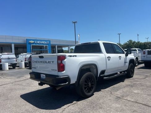 Used 2025 Chevrolet Silverado 2500 Custom w/ Custom Value Package AWD/4WD image 3