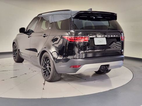 Used 2025 Land Rover Discovery S AWD/4WD image 6