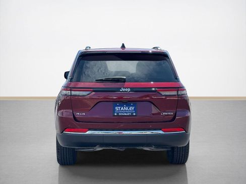 Used 2025 Jeep Grand Cherokee Limited w/ Trailer Tow Package AWD/4WD image 7