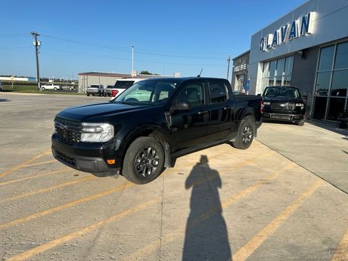 Used 2024 Ford Maverick XLT FWD image 3