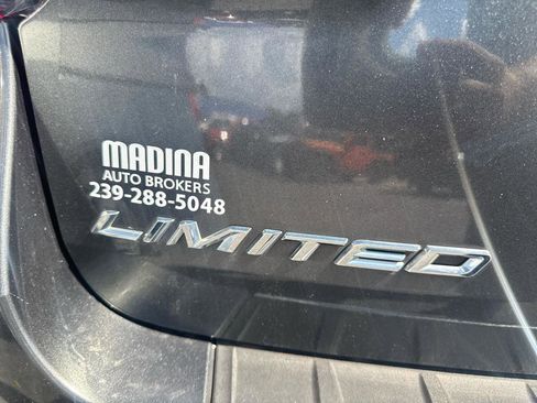 Used 2020 Ford Explorer Limited AWD/4WD image 34