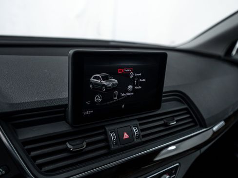 Used 2020 Audi Q5 2.0T Premium w/ Convenience Package image 13