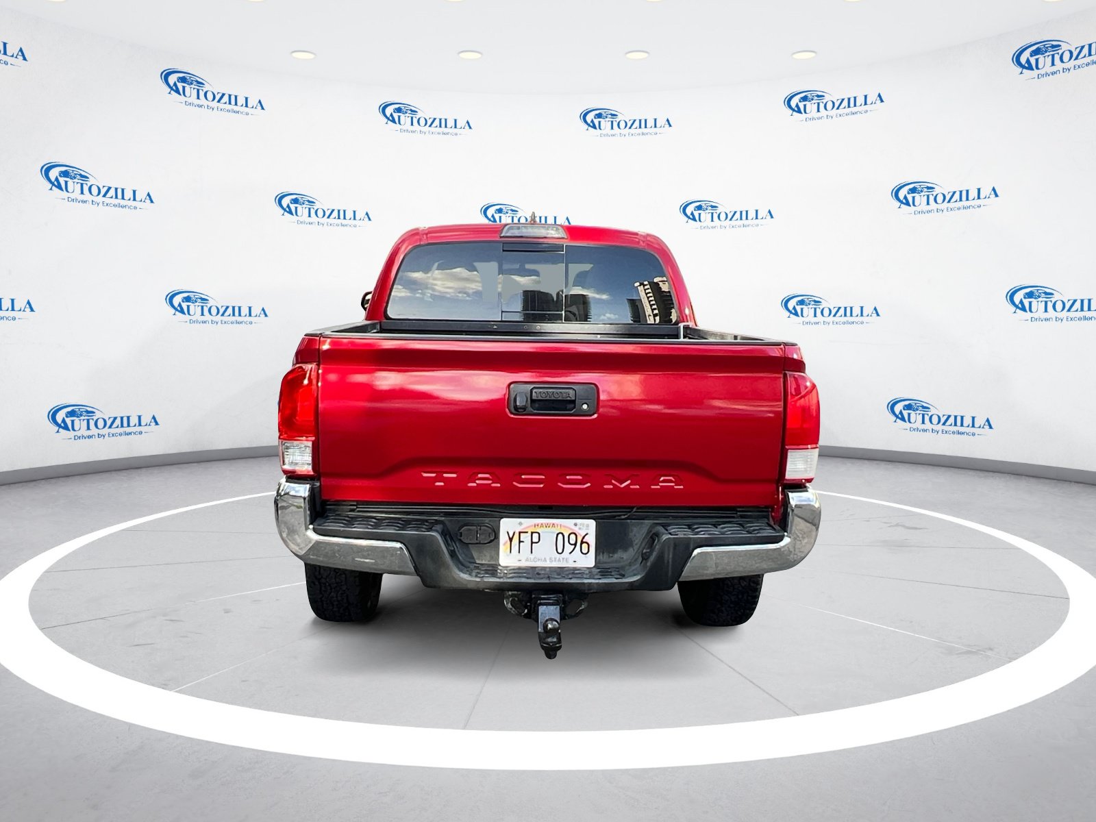Used 2017 Toyota Tacoma TRD Off-Road w/ Tow Package (A/T) AWD/4WD image 4