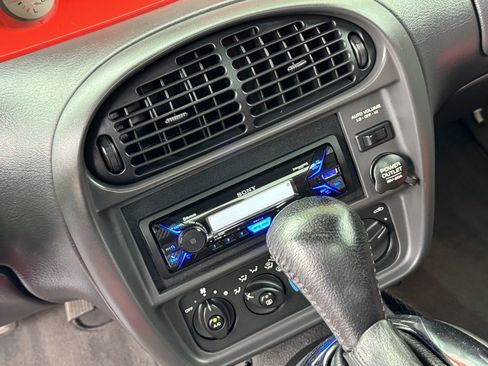 Used 2000 Plymouth Prowler image 17