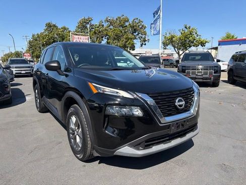 Used 2023 Nissan Rogue S FWD image 1