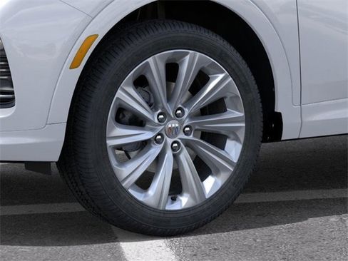 New 2026 Buick Envista Avenir image 9