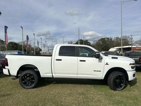 New 2026 RAM 2500 Big Horn AWD/4WD image 6