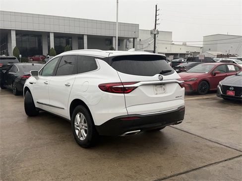 Used 2019 Buick Enclave Essence image 7