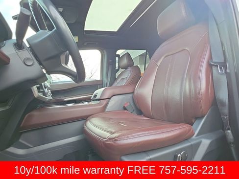 Used 2022 Ford Expedition Limited image 8