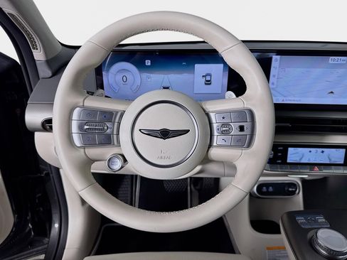 New 2024 Genesis GV60 RWD image 11