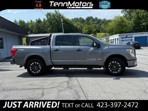 Used 2018 Nissan Titan PRO-4X w/ Pro-4x Convenience Package AWD/4WD image 6