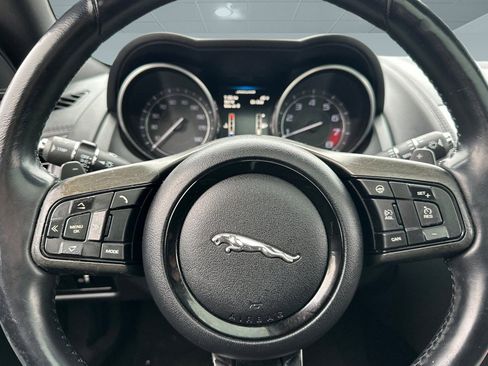 Used 2015 Jaguar F-TYPE Coupe image 16