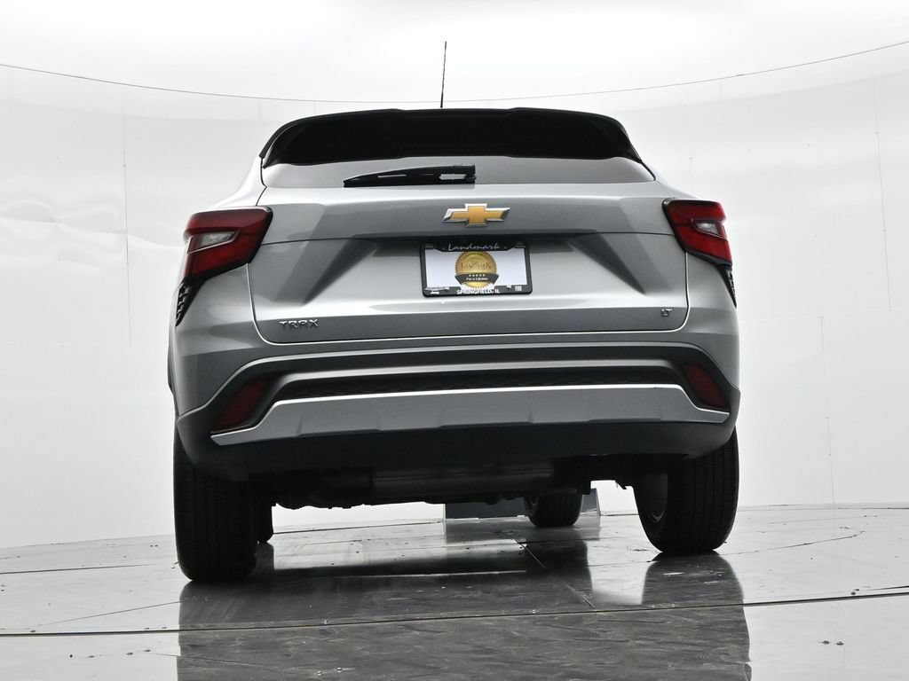 Used 2025 Chevrolet Trax LT FWD image 20