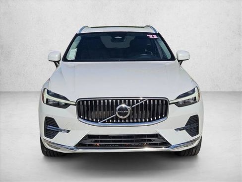 Used 2022 Volvo XC60 B5 Inscription w/ Protection Package Premier FWD image 2