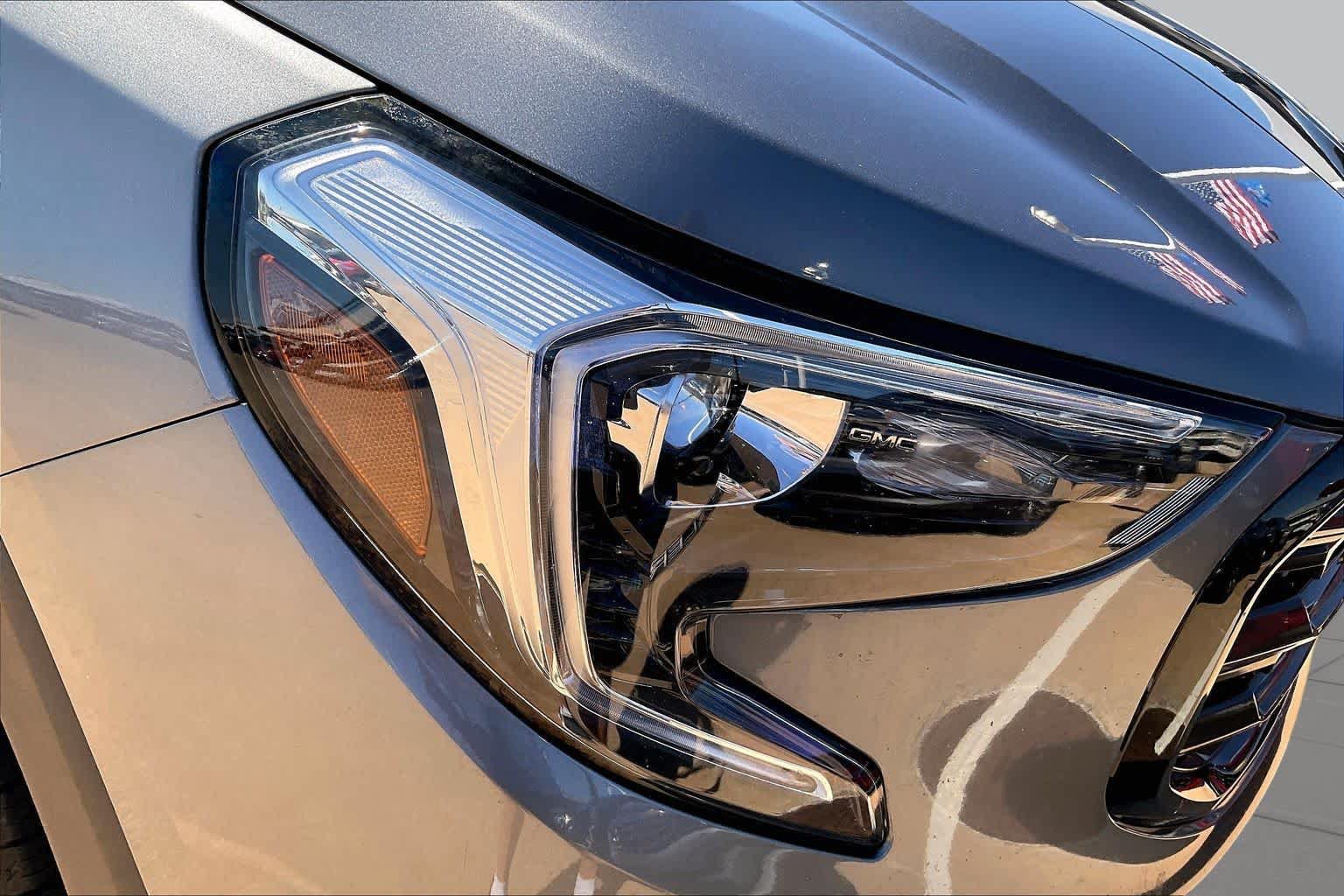 Used 2021 GMC Terrain SLE w/ Elevation Edition FWD image 26