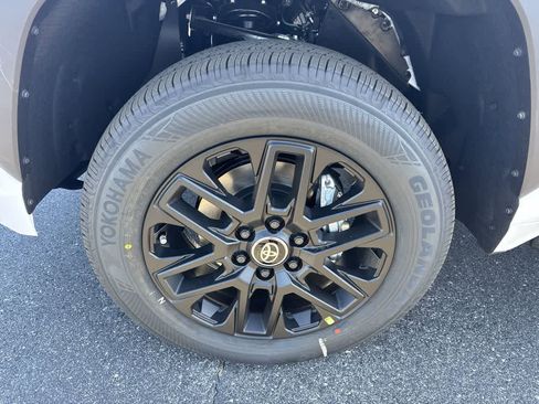 New 2026 Toyota Tundra SR5 image 10