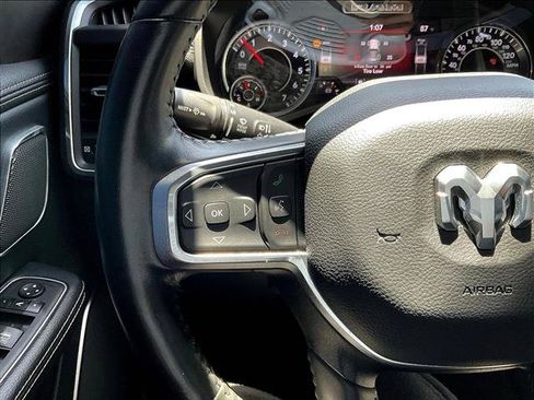 Used 2023 RAM 1500 Laramie AWD/4WD image 20