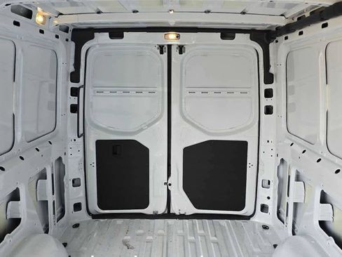 Used 2025 Mercedes-Benz Sprinter 2500 image 16