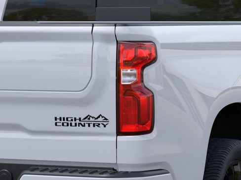 New 2026 Chevrolet Silverado 1500 High Country AWD/4WD image 12