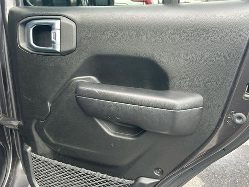 Used 2021 Jeep Wrangler Unlimited Sport S image 19
