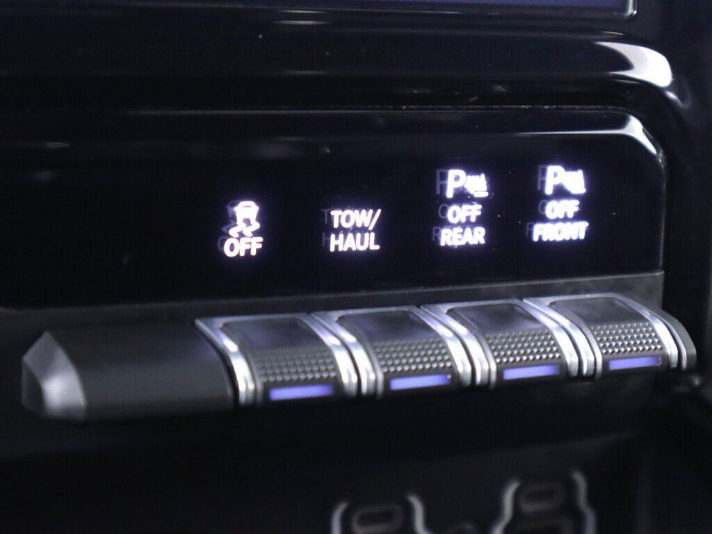 Used 2021 RAM 1500 Laramie AWD/4WD image 23