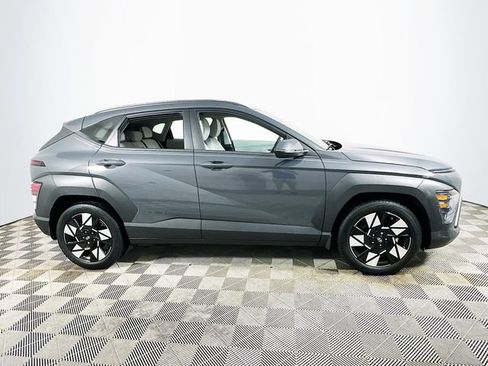 Used 2024 Hyundai Kona SEL w/ Convenience Package FWD image 2