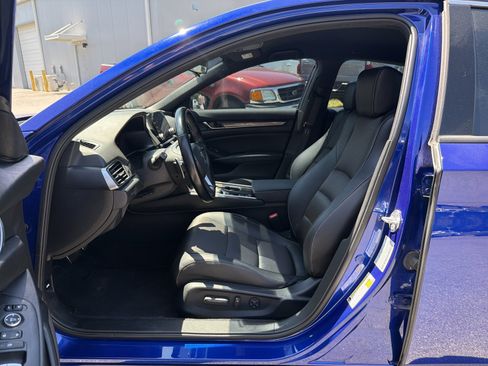 Used 2022 Honda Accord Sport image 13