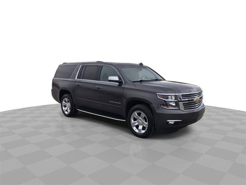 Used 2018 Chevrolet Suburban Premier w/ Max Trailering Package image 2