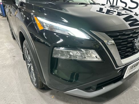 Used 2023 Nissan Rogue SV w/ SV Premium Package image 29