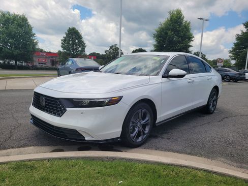 New 2026 Honda Accord EX-L image 7