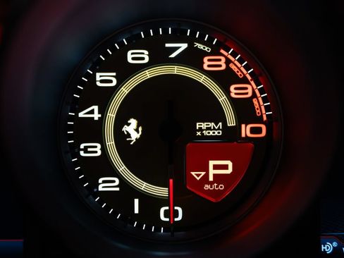 Certified 2021 Ferrari F8 Tributo RWD image 29