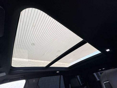 Certified 2021 Cadillac Escalade Sport image 18