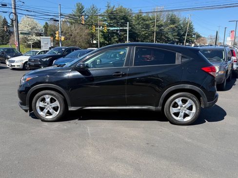Used 2016 Honda HR-V EX image 6