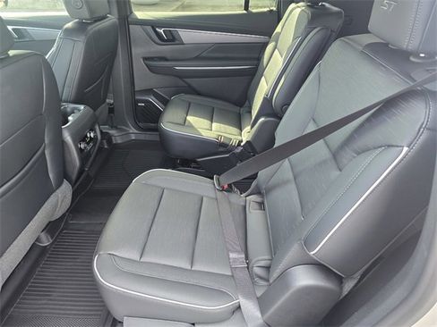 New 2026 Buick Enclave Sport Touring w/ LPO, Floor Liner Package image 8
